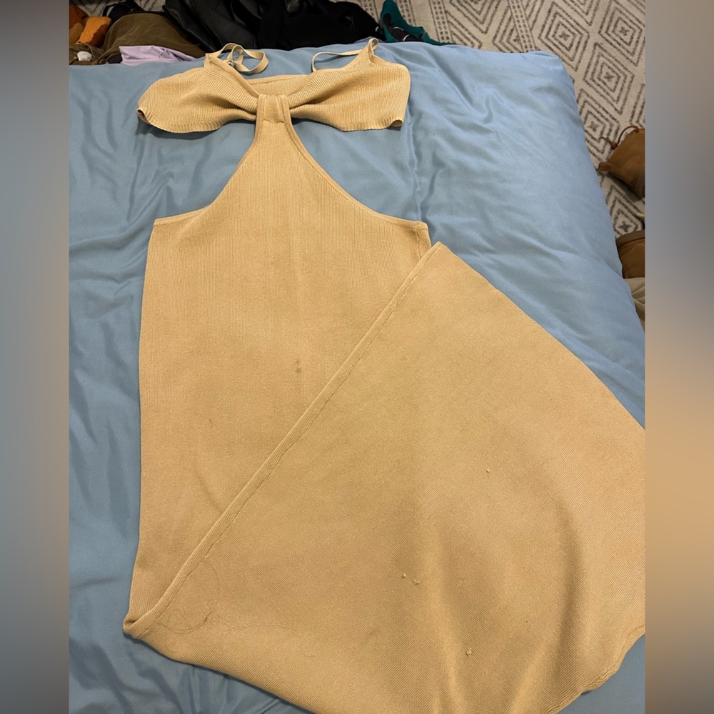 Very cute Maxi dress with cut outs
